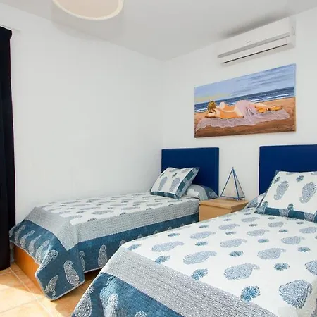 In Playa Blanca Sleeps 6 Includes Swimming Pool Air Con And Wifi Villa *